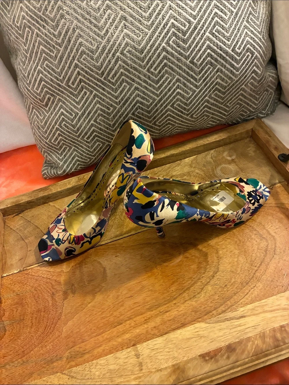 Last Chance BCBGirls Multicolor Floral Peep-Toe Heels - Picture 9 of 15